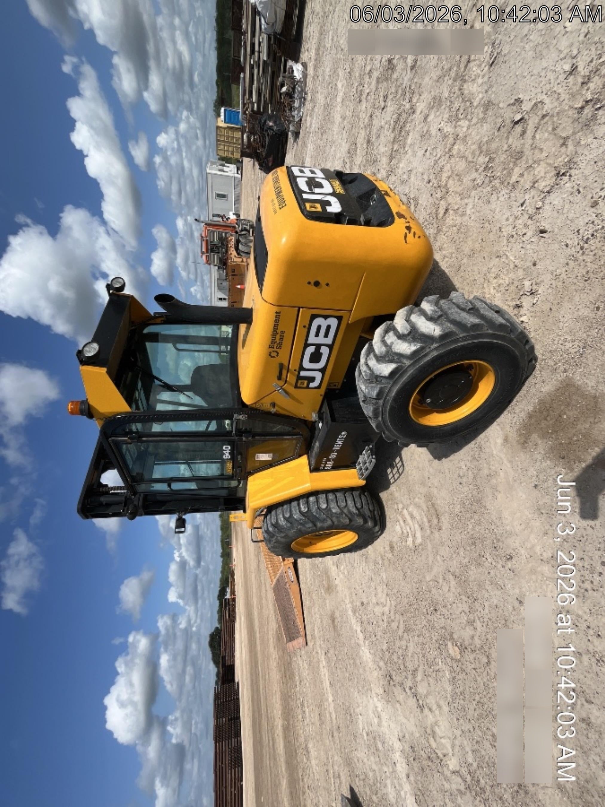 2025 JCB 940-4