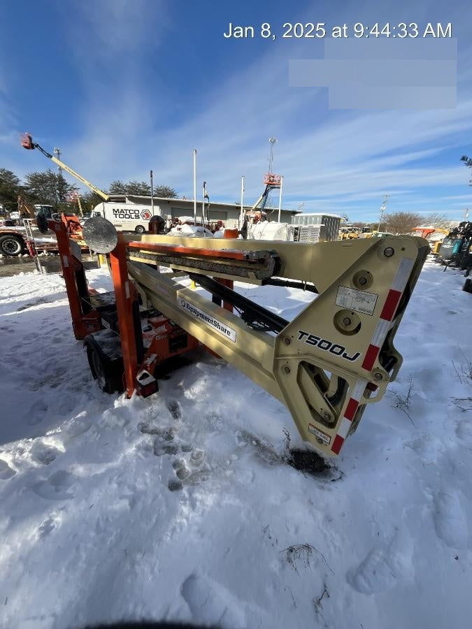 2022 JLG T500J