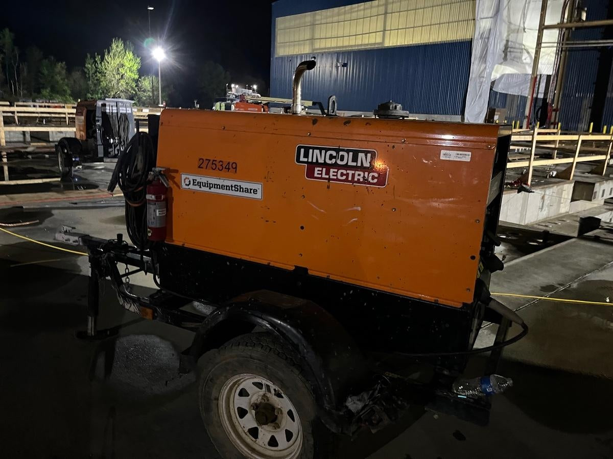 2022 Lincoln Electric LE400 Kubota V1505, Trlr, Cable Rack, Light Kit, ES Decals, T3