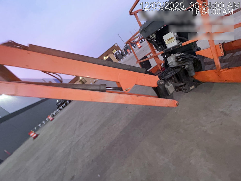 2019 JLG 860SJ