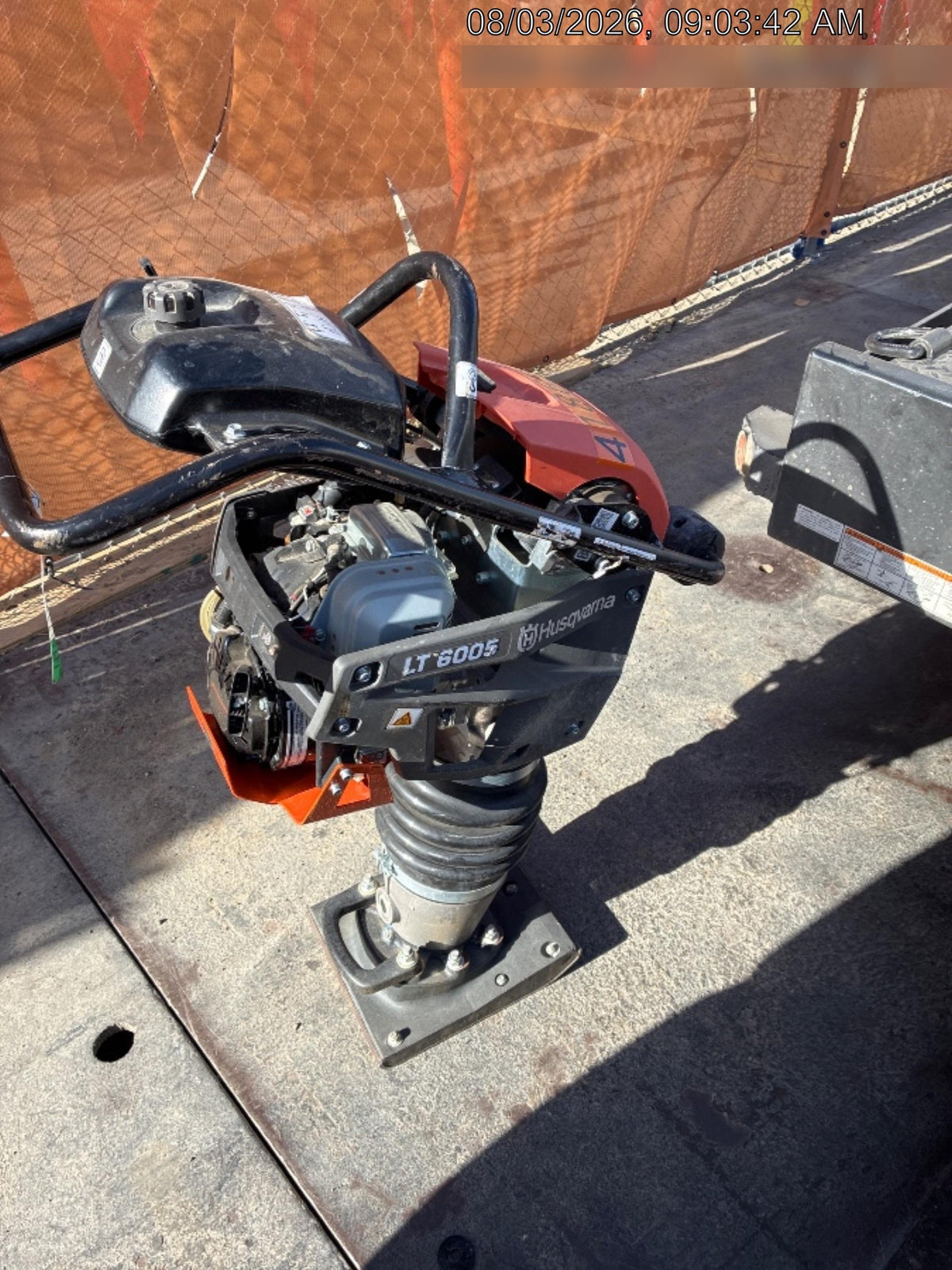 2024 HUSQVARNA LT6005