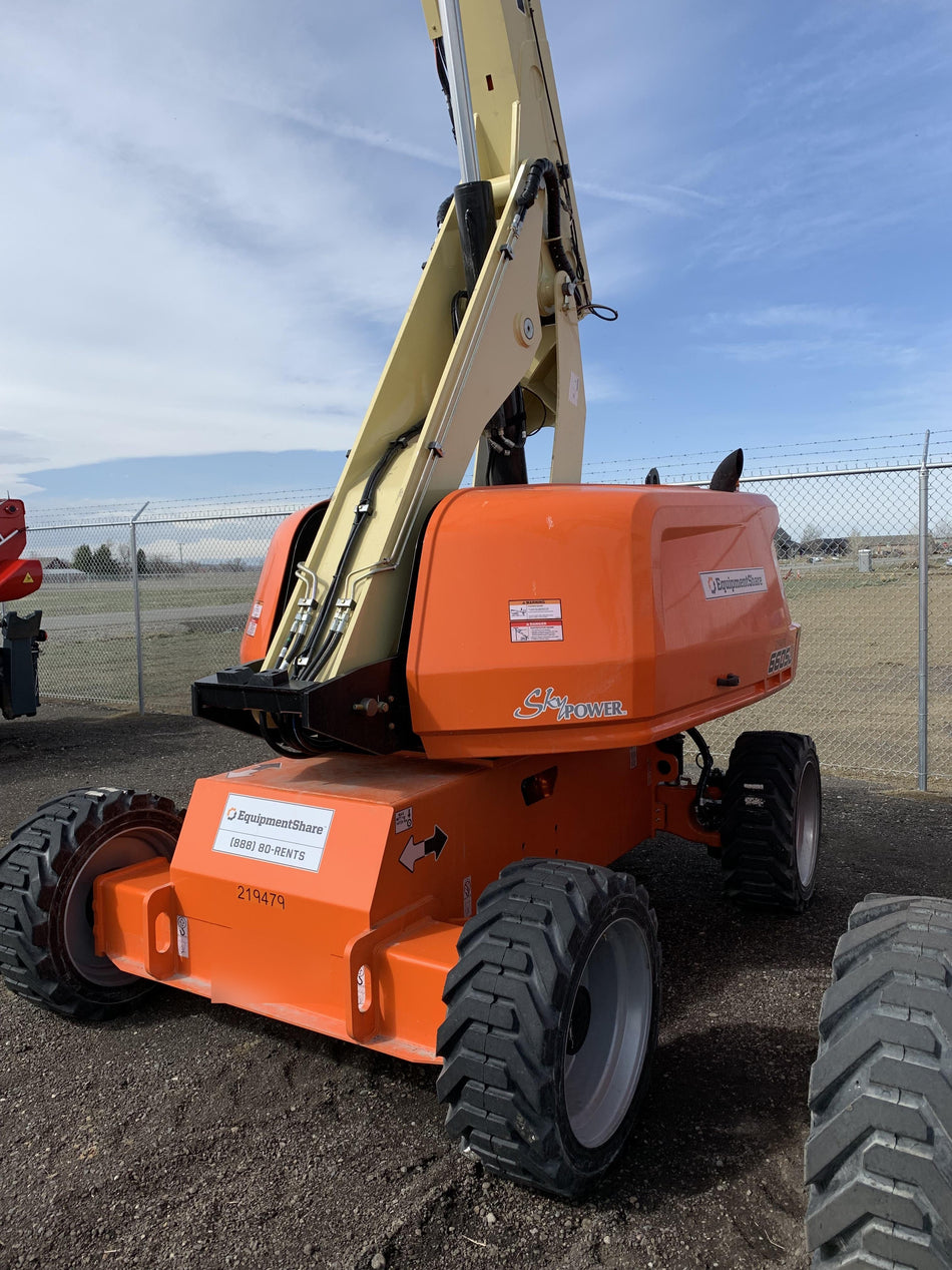 2022 JLG 660SJ