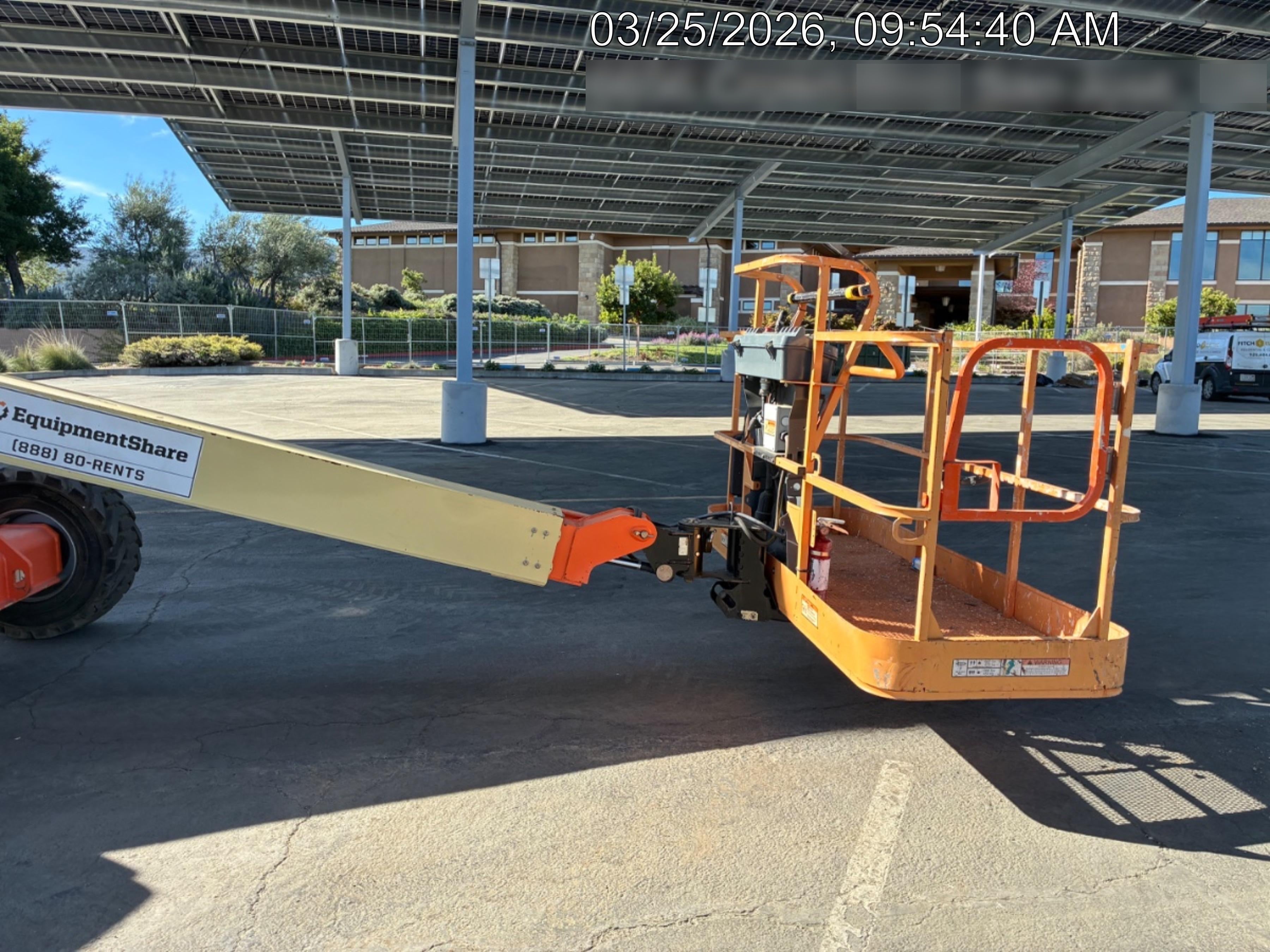 2019 JLG 400S