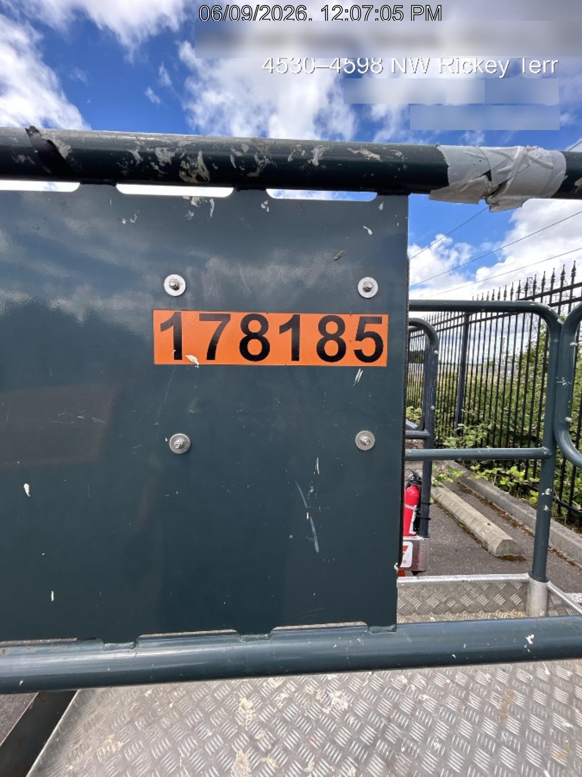 2023 JLG 1030P