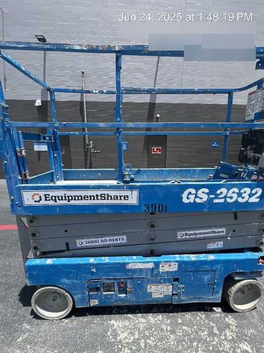 2017 Genie GS-2632 Genie GS2632 Scissor Lift