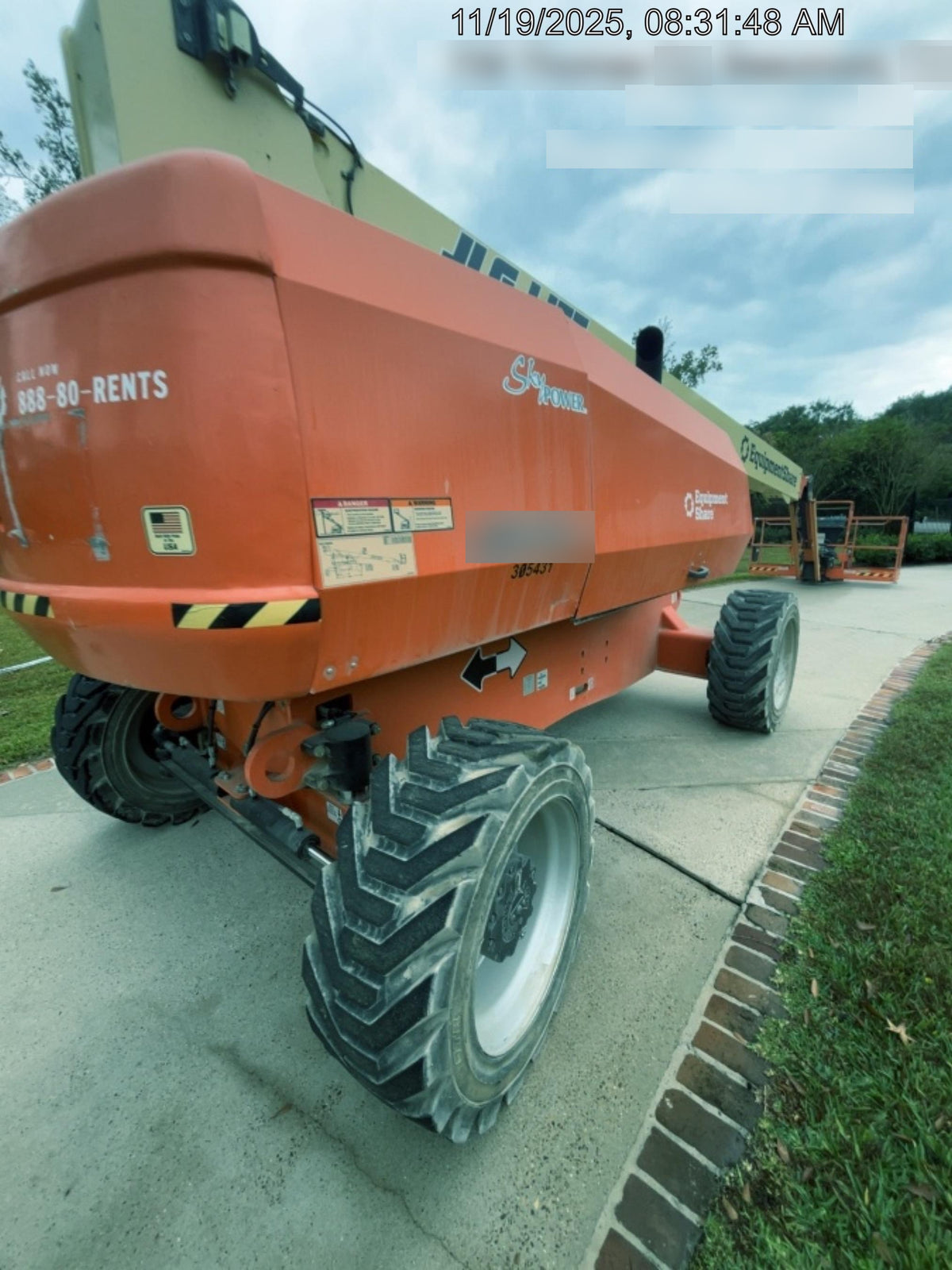2023 JLG 860SJ