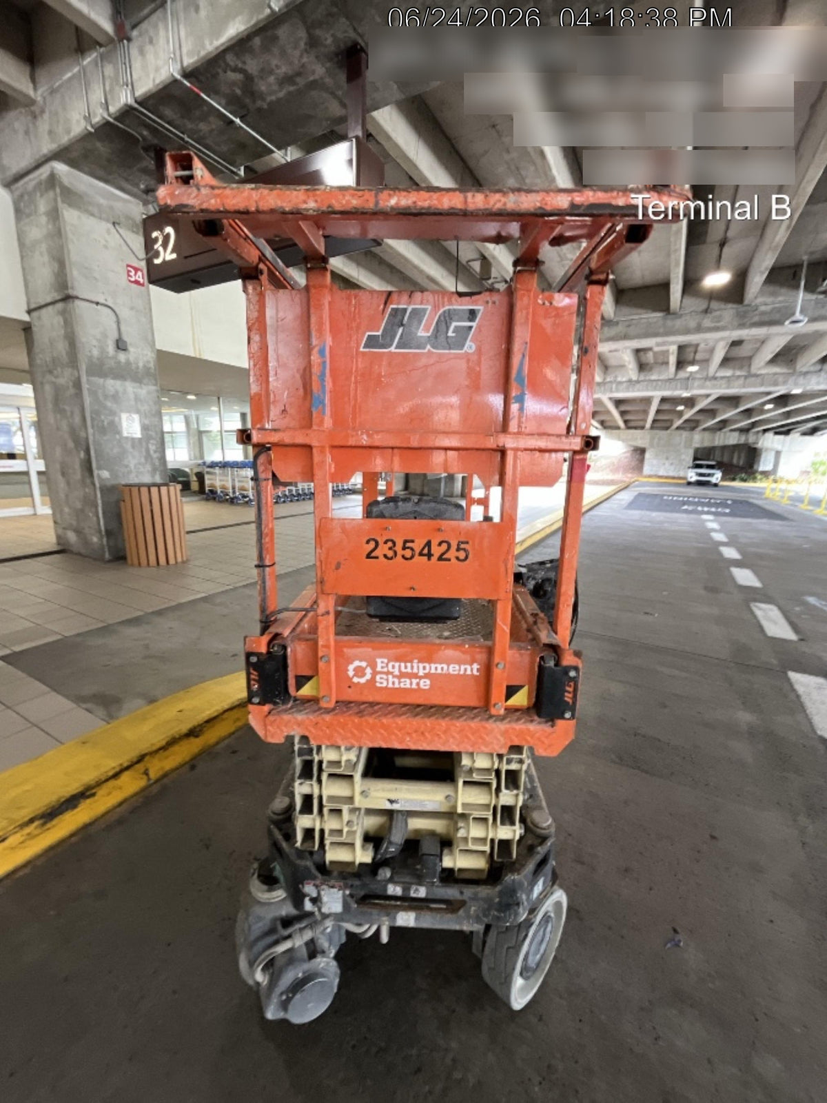 2022 JLG ES1932