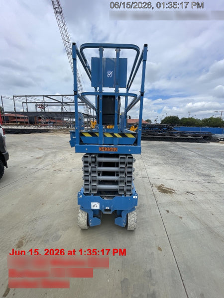 2023 GENIE GS-3232
