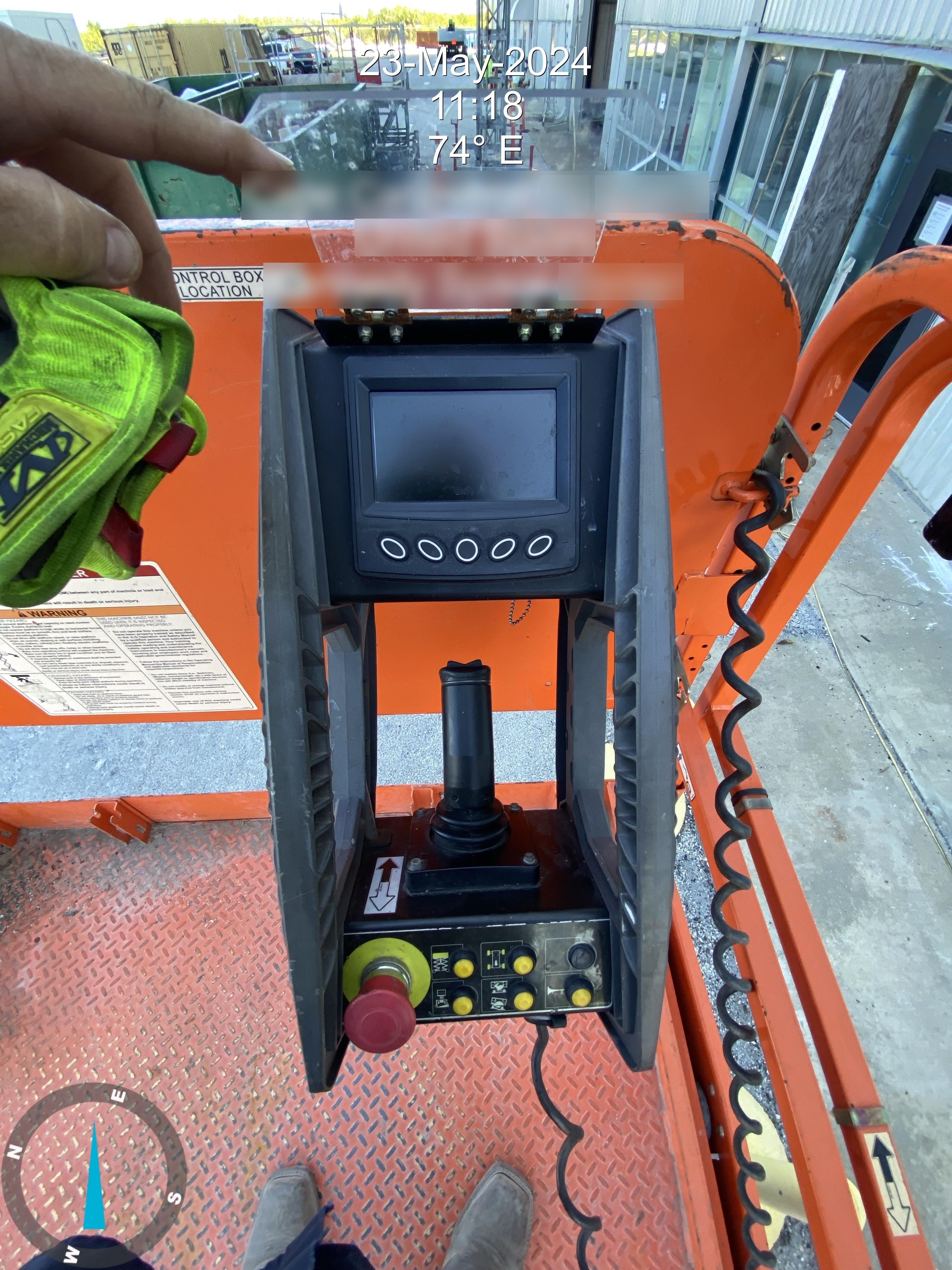 2021 JLG ERT4069