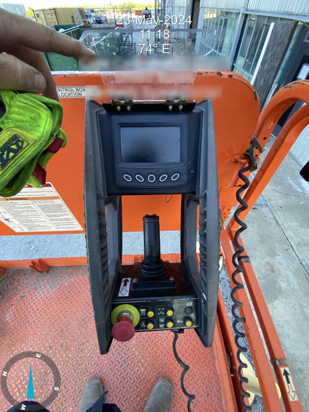 2021 JLG ERT4069