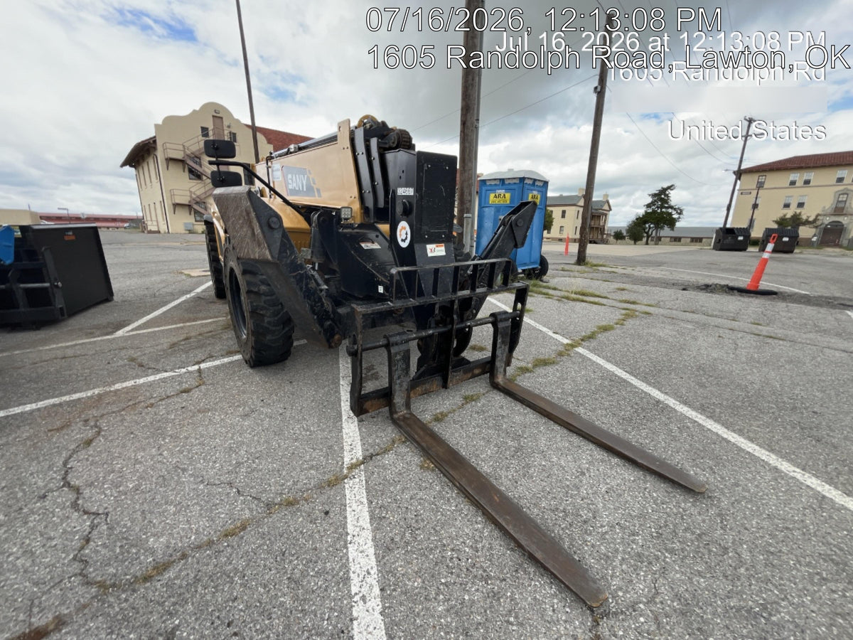 2023 SANY STH1056