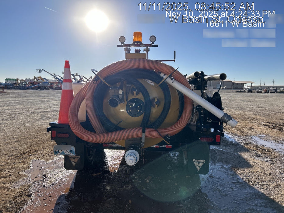 2023 VAC-TRON LP573XDT