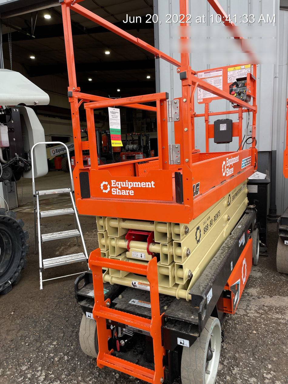 2022 JLG ES2632