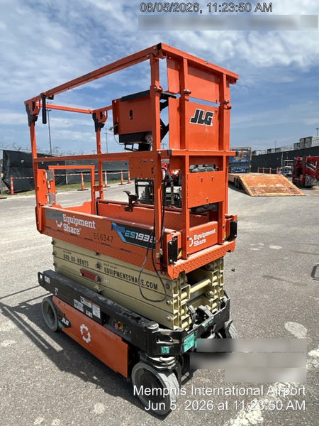 2025 JLG ES1932