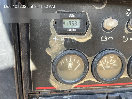 2018 Lincoln Electric Vantage 322 Lincoln Vantage 322 Welder Ready Pak 3 - Vantage 322, Trailer, Fender and light kit, Cable rack