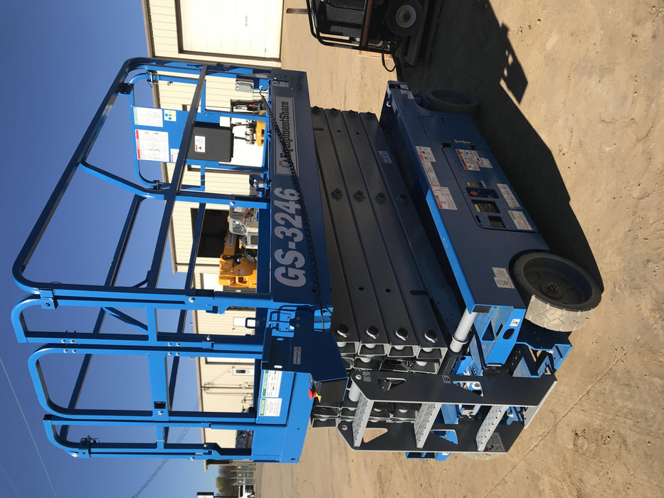 2020 Genie GS-3246 Standard, Folding full height swing gate