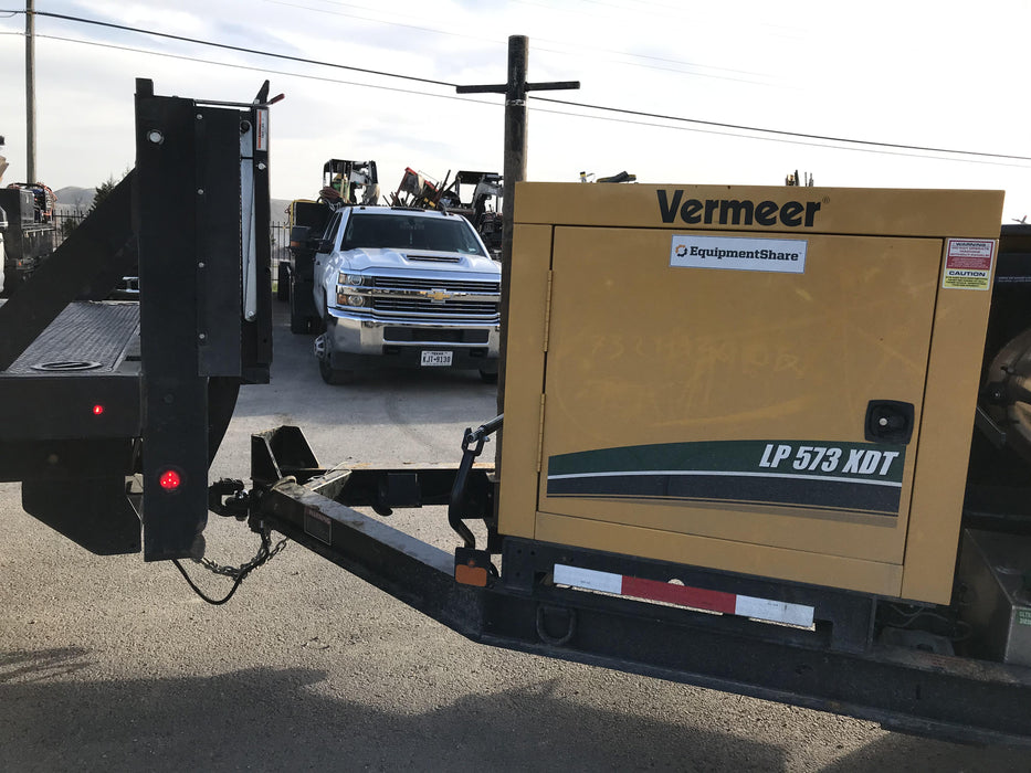 2021 Vac-Tron LP573XDT 500 Gallon Debris Tank w/ Hydraulic Tilt, two (2) 100 Gallon Water Tanks, Low Profile Torsion Axles (12,000 GVWR)