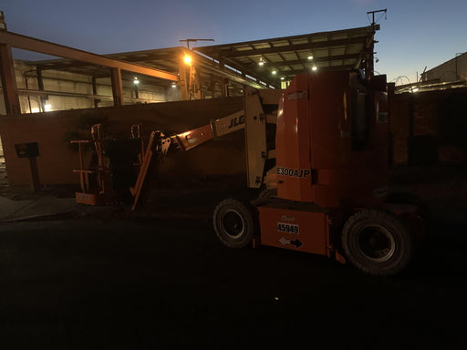 2019 JLG E300AJP