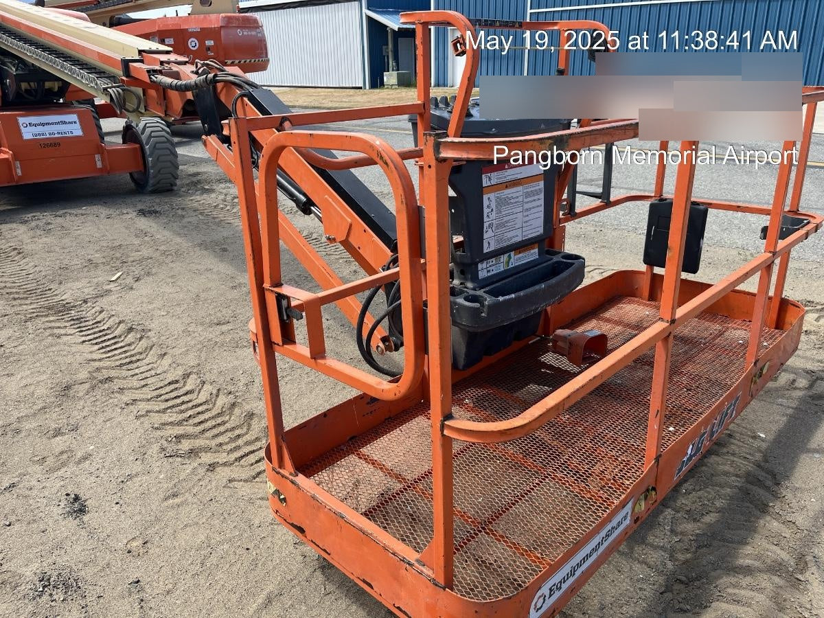 2021 JLG 660SJ