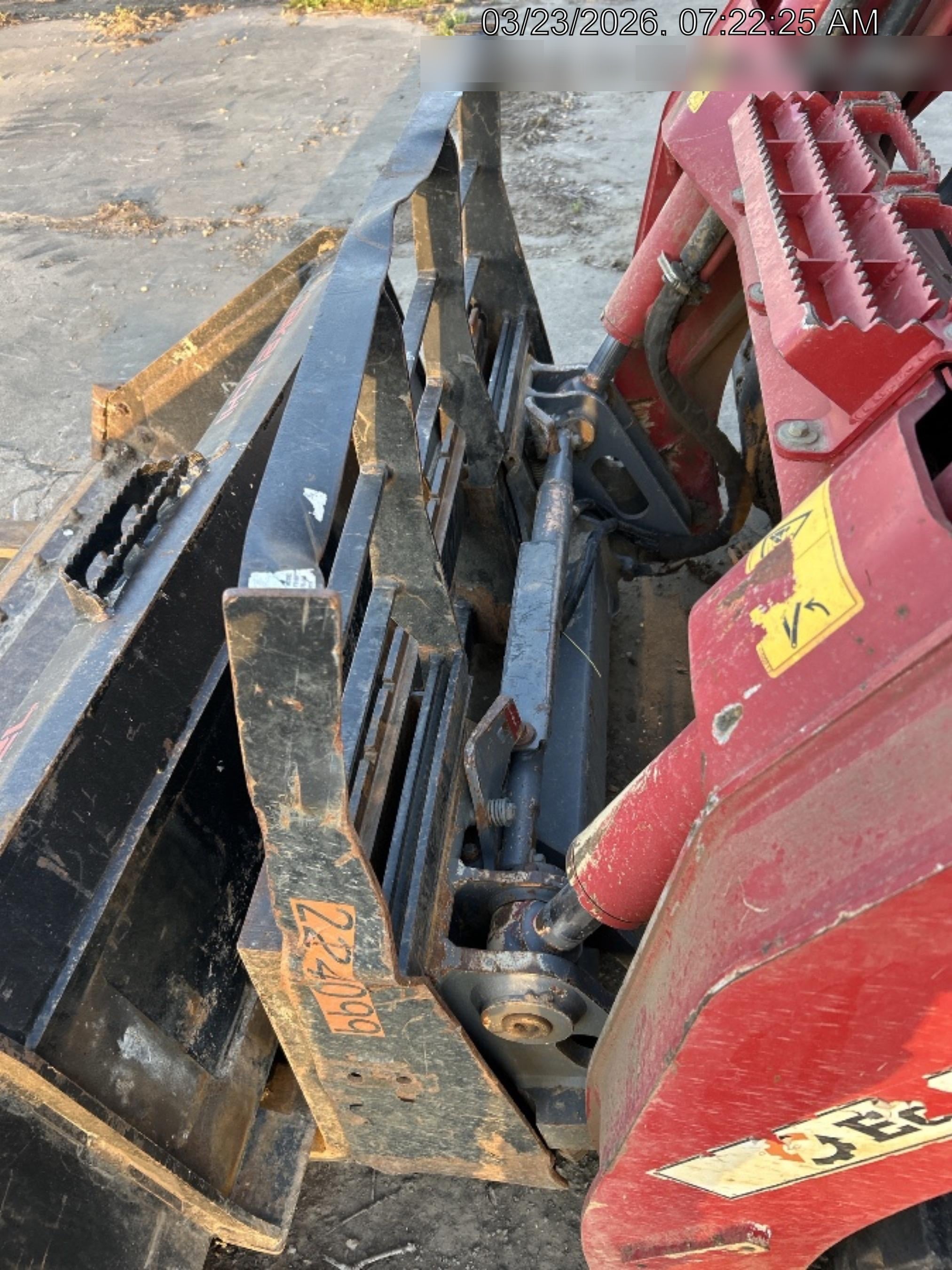 2022 ARROW MATERIAL HANDLING 48" Pallet Forks - Arrow