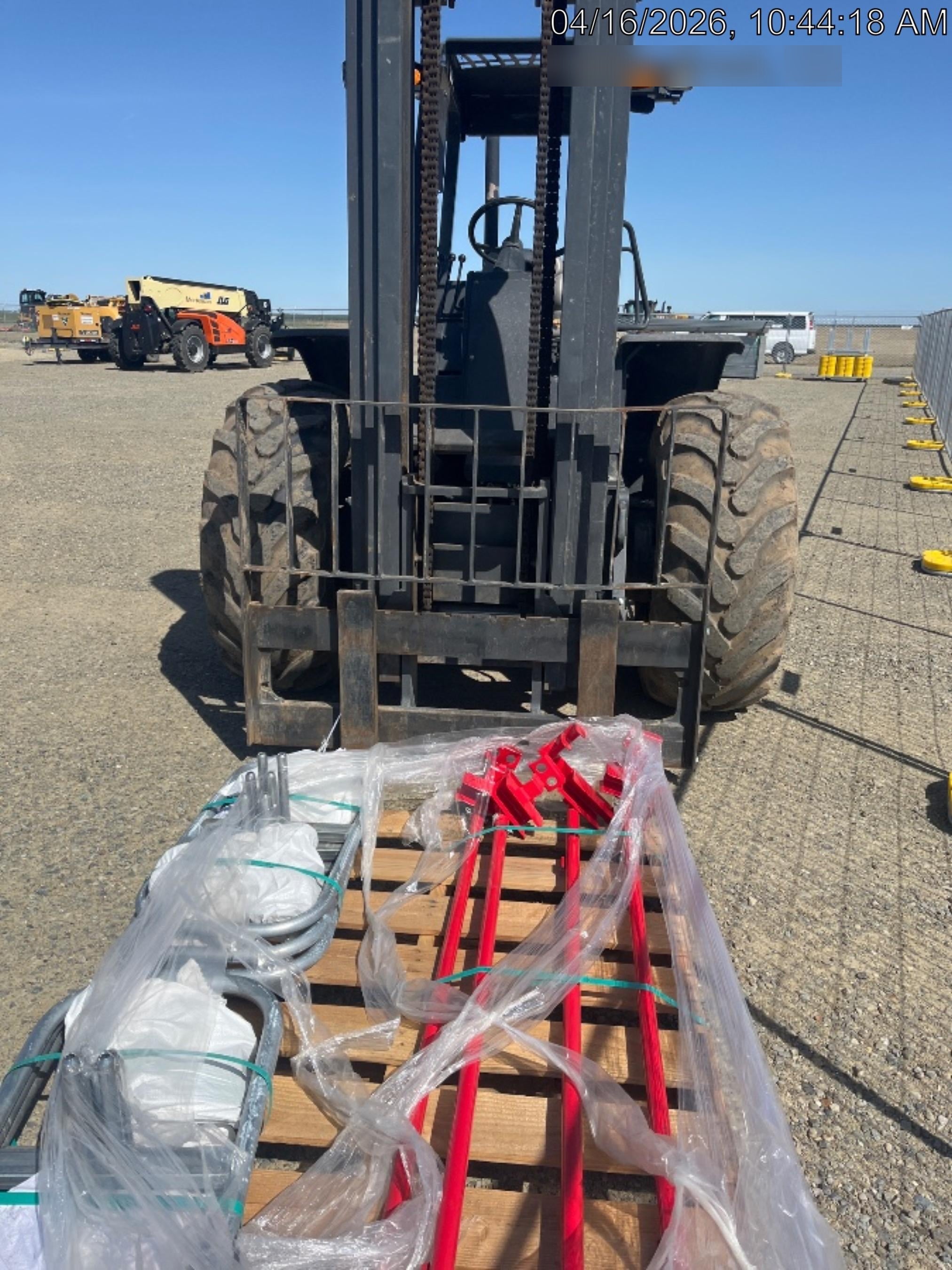 2023 CASE 588H