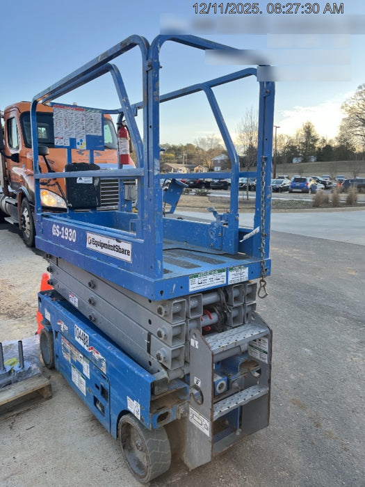 2020 Genie GS-1930 Fixed rails with chain entry gate - Pre A92.20