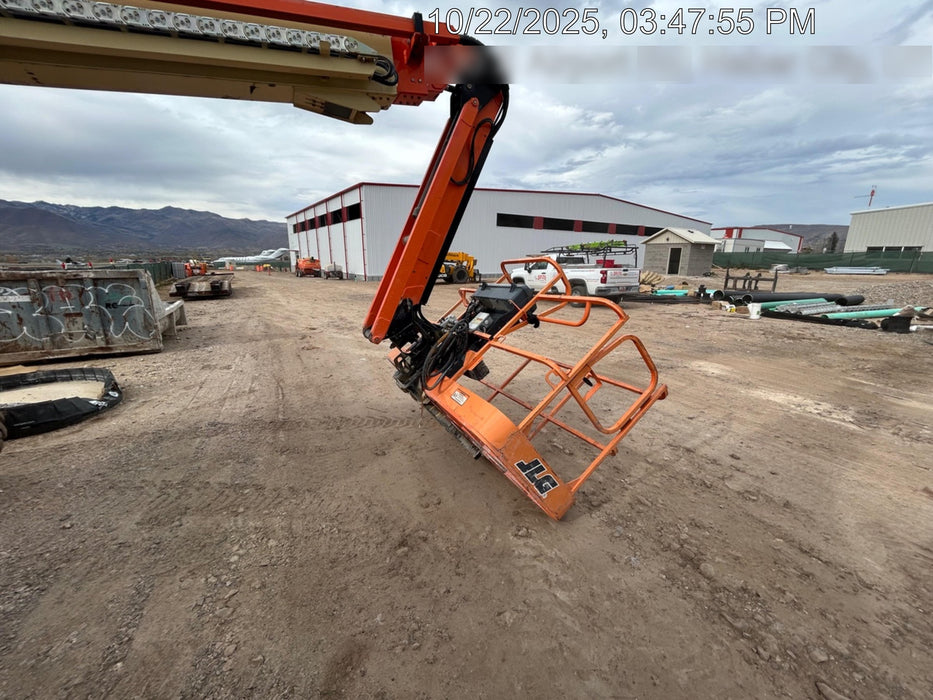 2020 JLG 660SJ