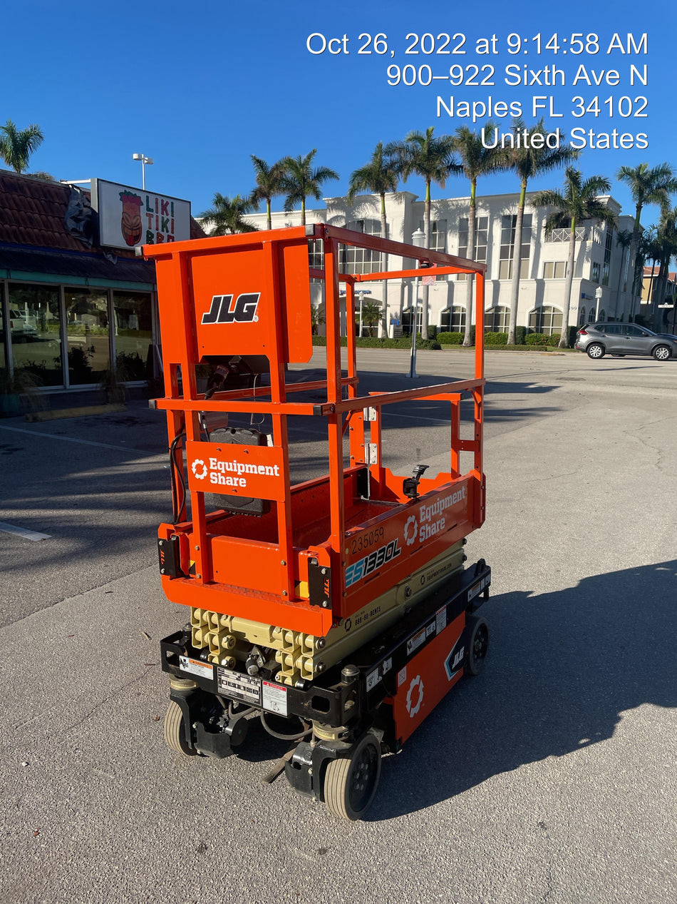 2022 JLG ES1330L