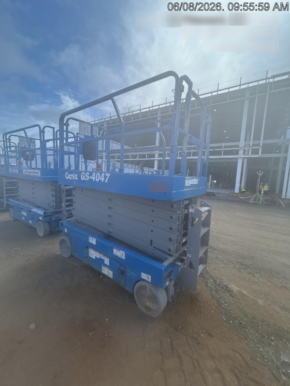 2019 Genie GS-4047 Folding rails with half height swing gate