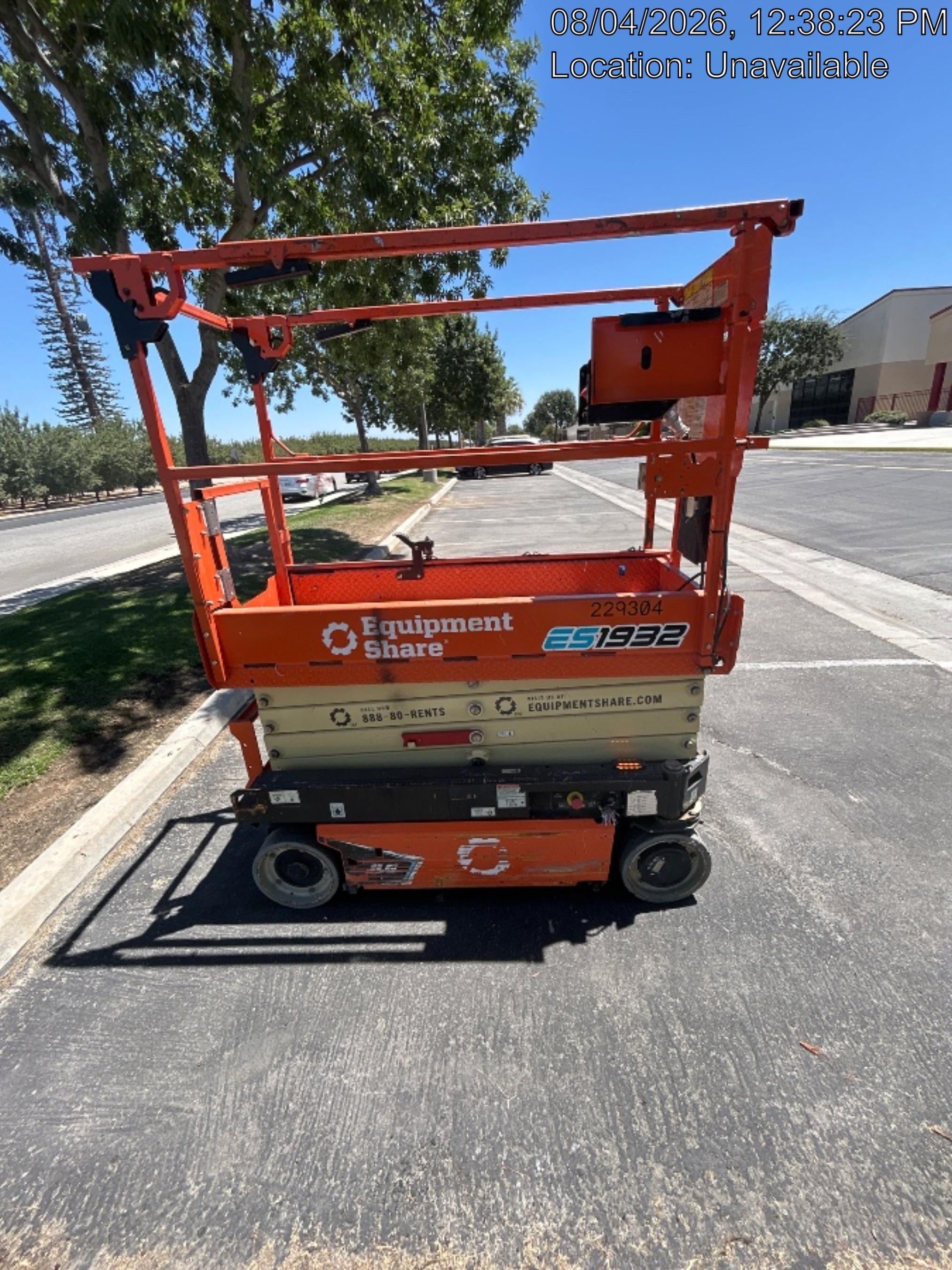 2022 JLG ES1932