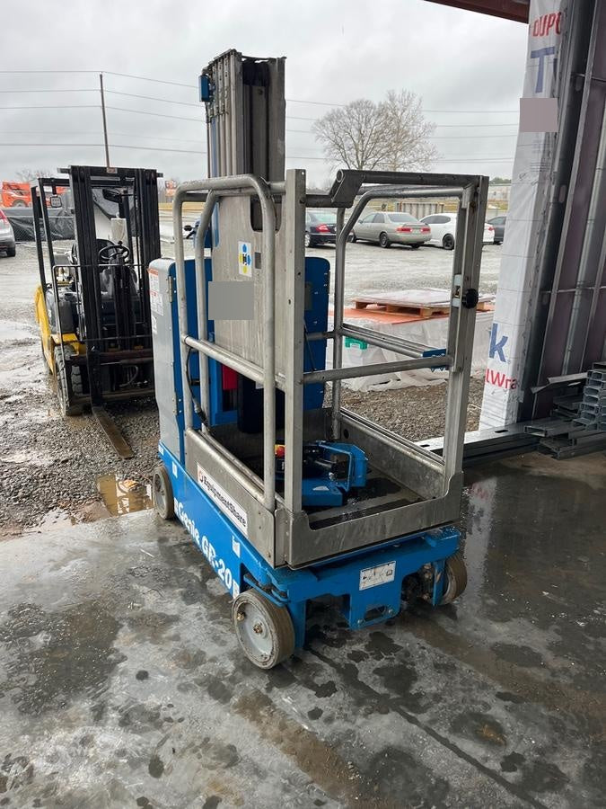 2019 GENIE GR-20