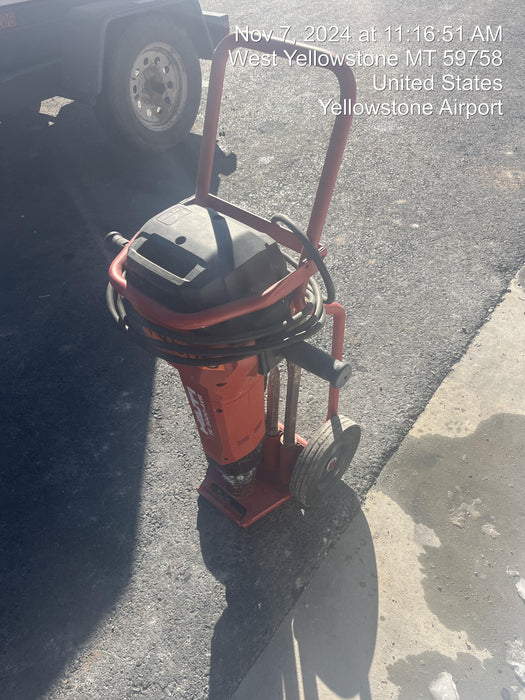 2023 HILTI TE 3000-AVR