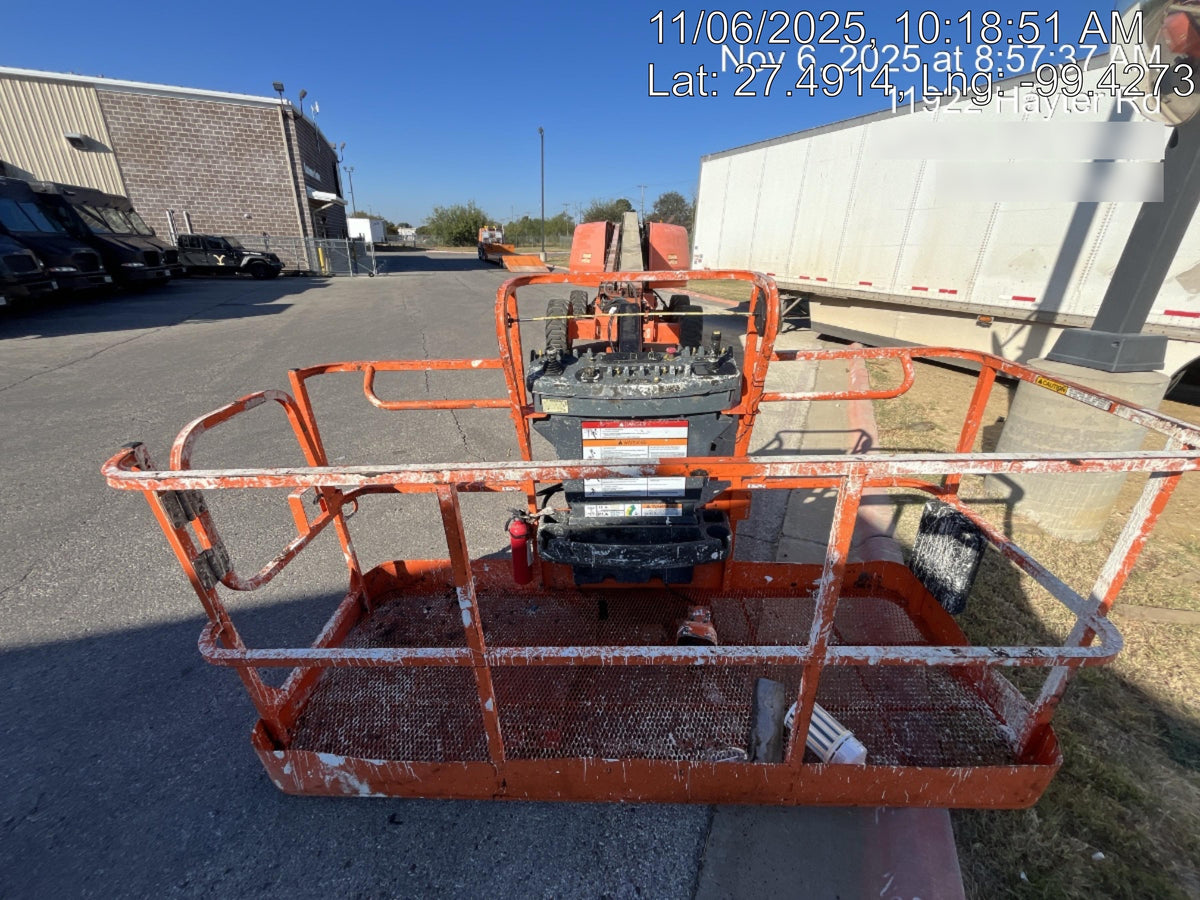 2021 JLG 660SJ