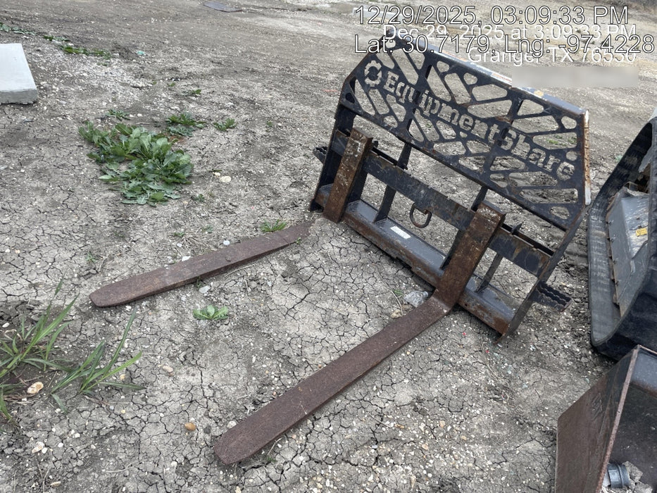 2021 PALADIN 48" Pallet Forks - Paladin