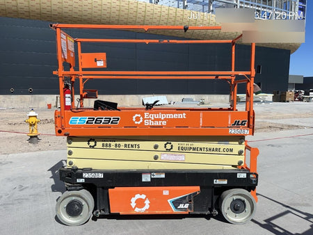 2022 JLG ES2632