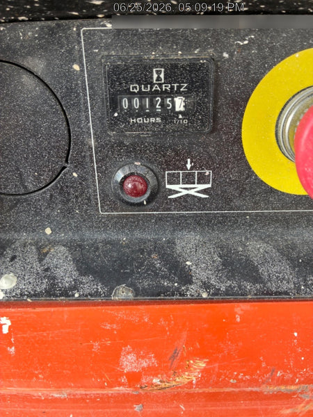 2022 JLG ES1932