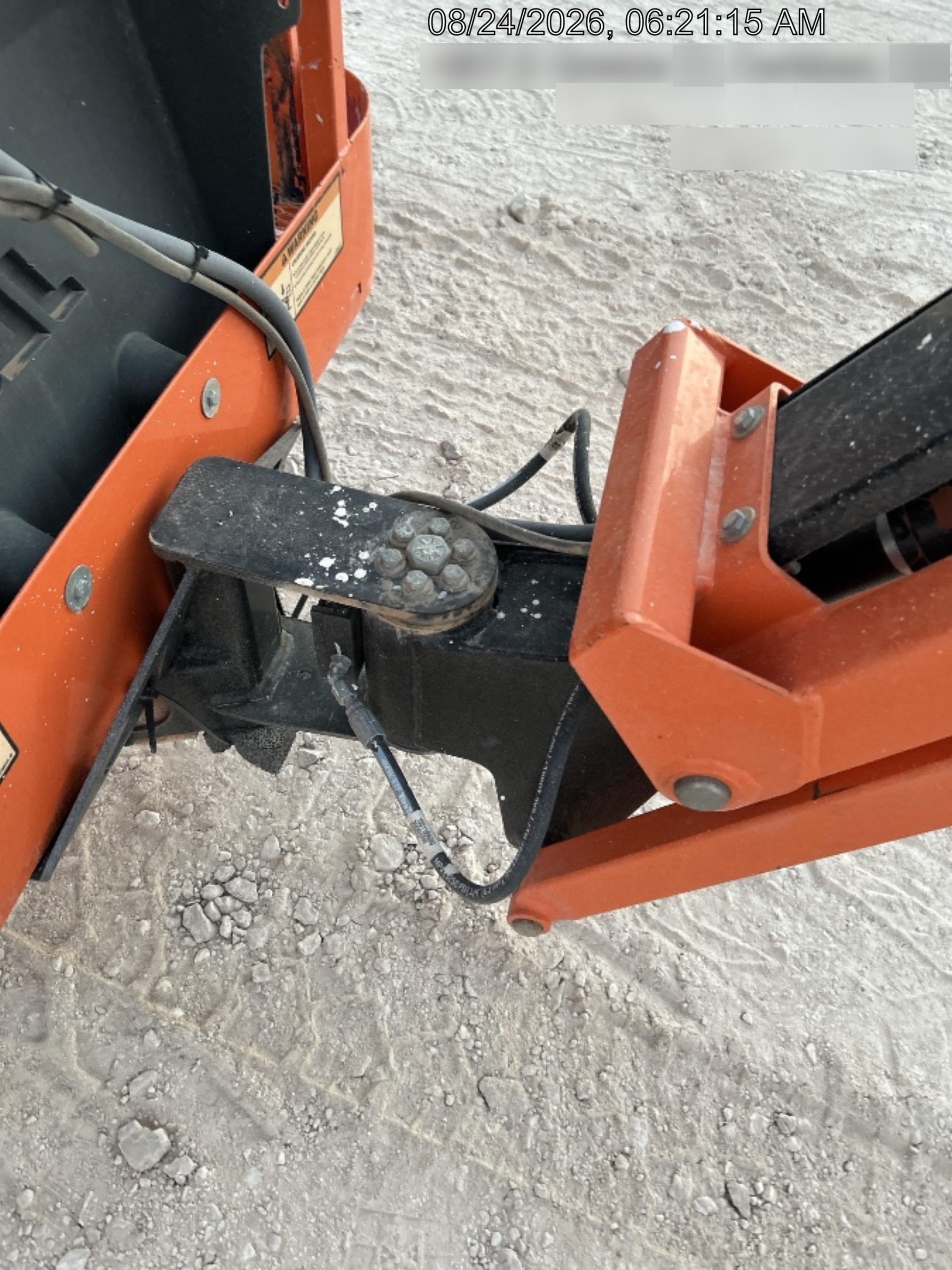 2020 JLG E300AJP
