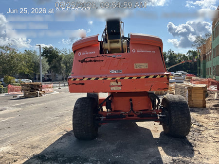 2022 JLG 660SJ