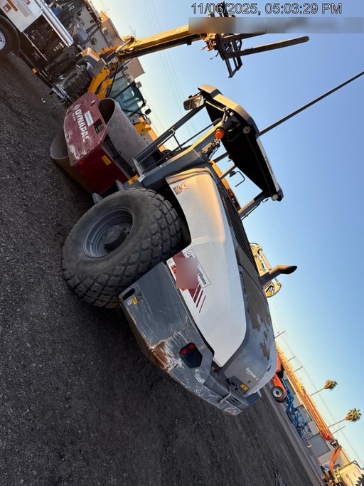 2021 DYNAPAC CA2500D