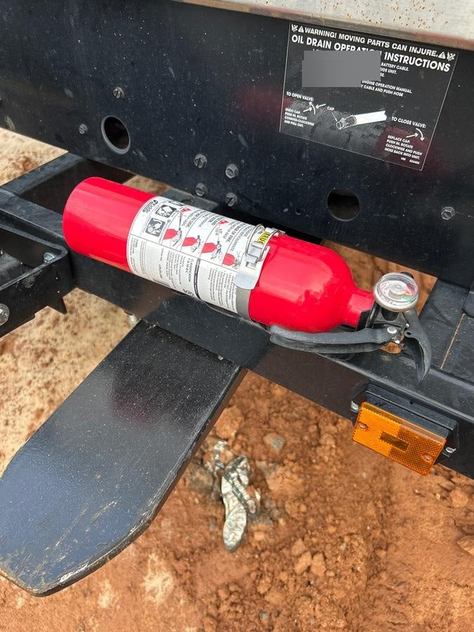 2024 Lincoln Electric LE400 Kubota V1505, Trlr, Cable Rack, Light Kit, ES Decals, T3