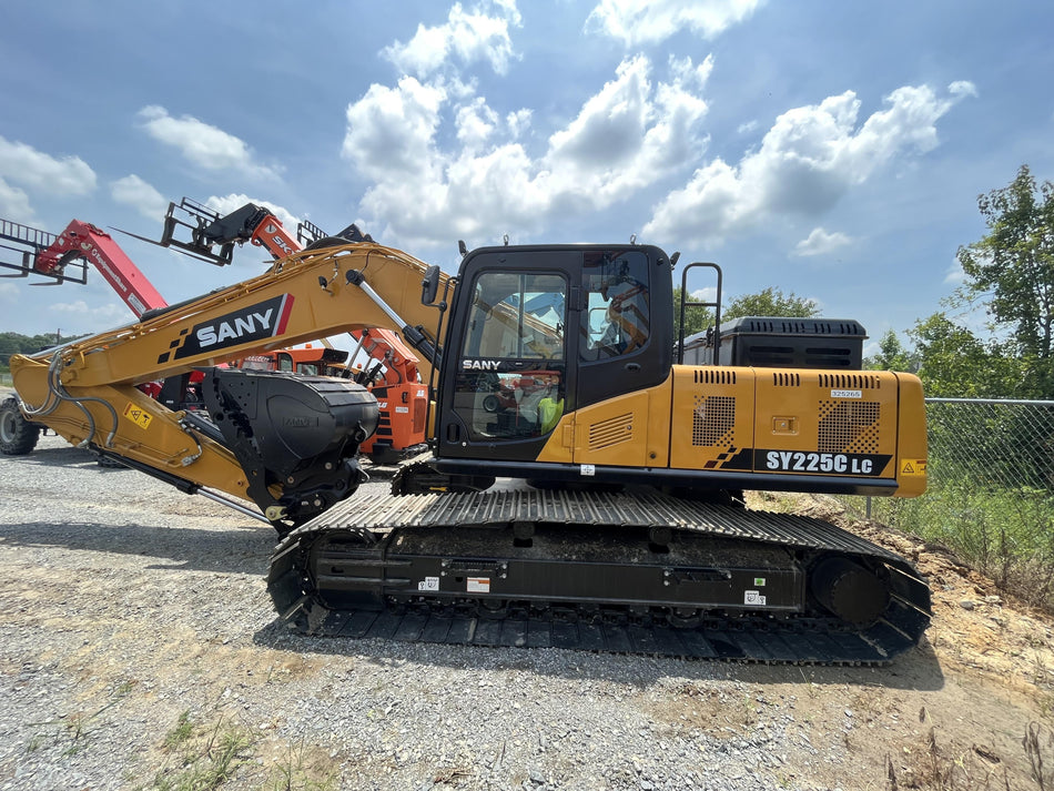 2023 SANY SY225C