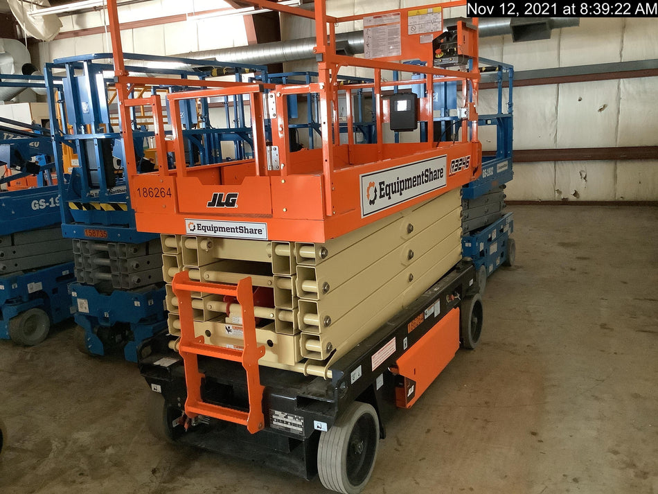 2021 JLG R3246
