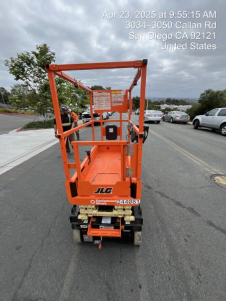 2022 JLG ES1330L