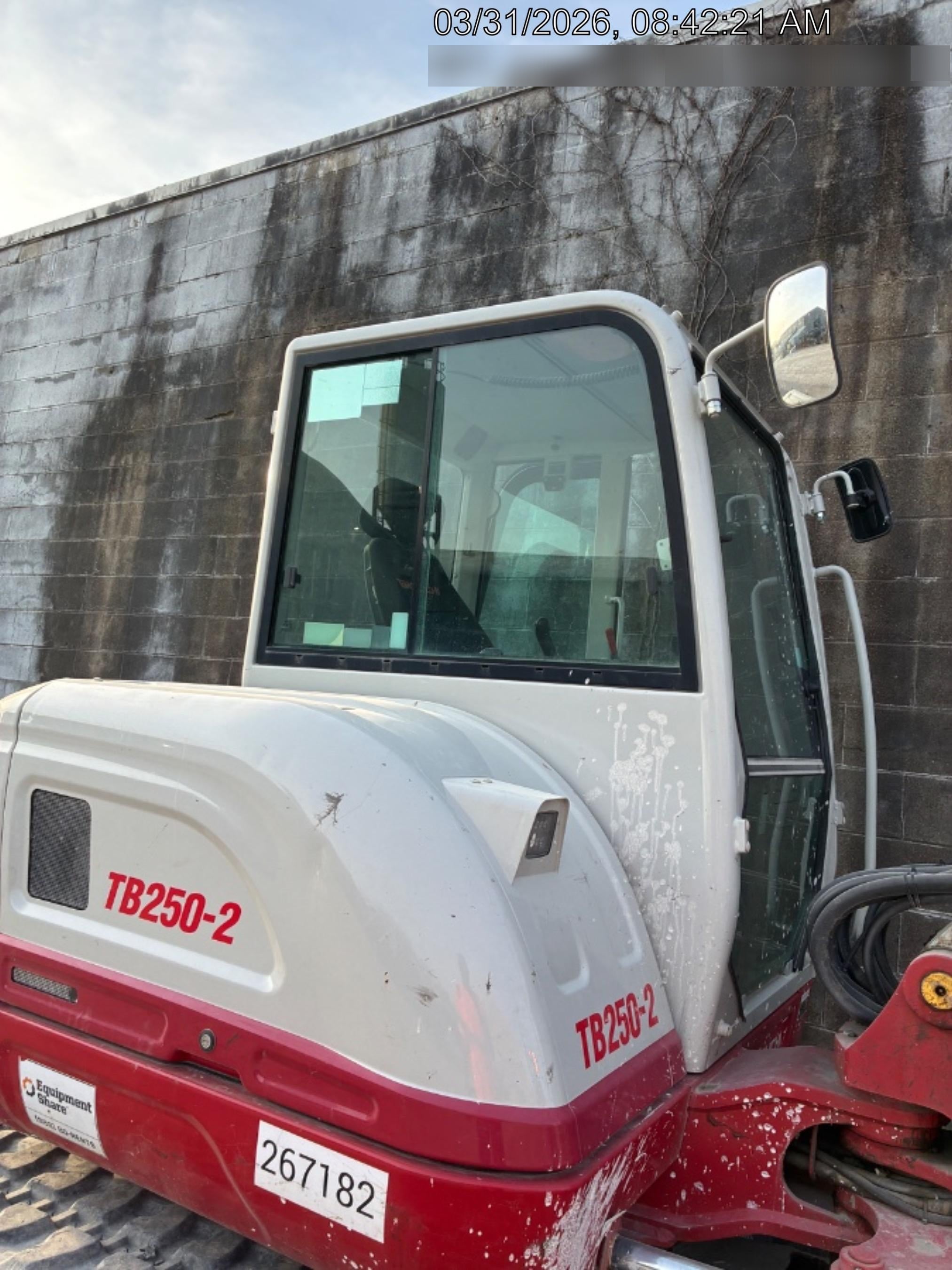 2022 TAKEUCHI TB250-2CR