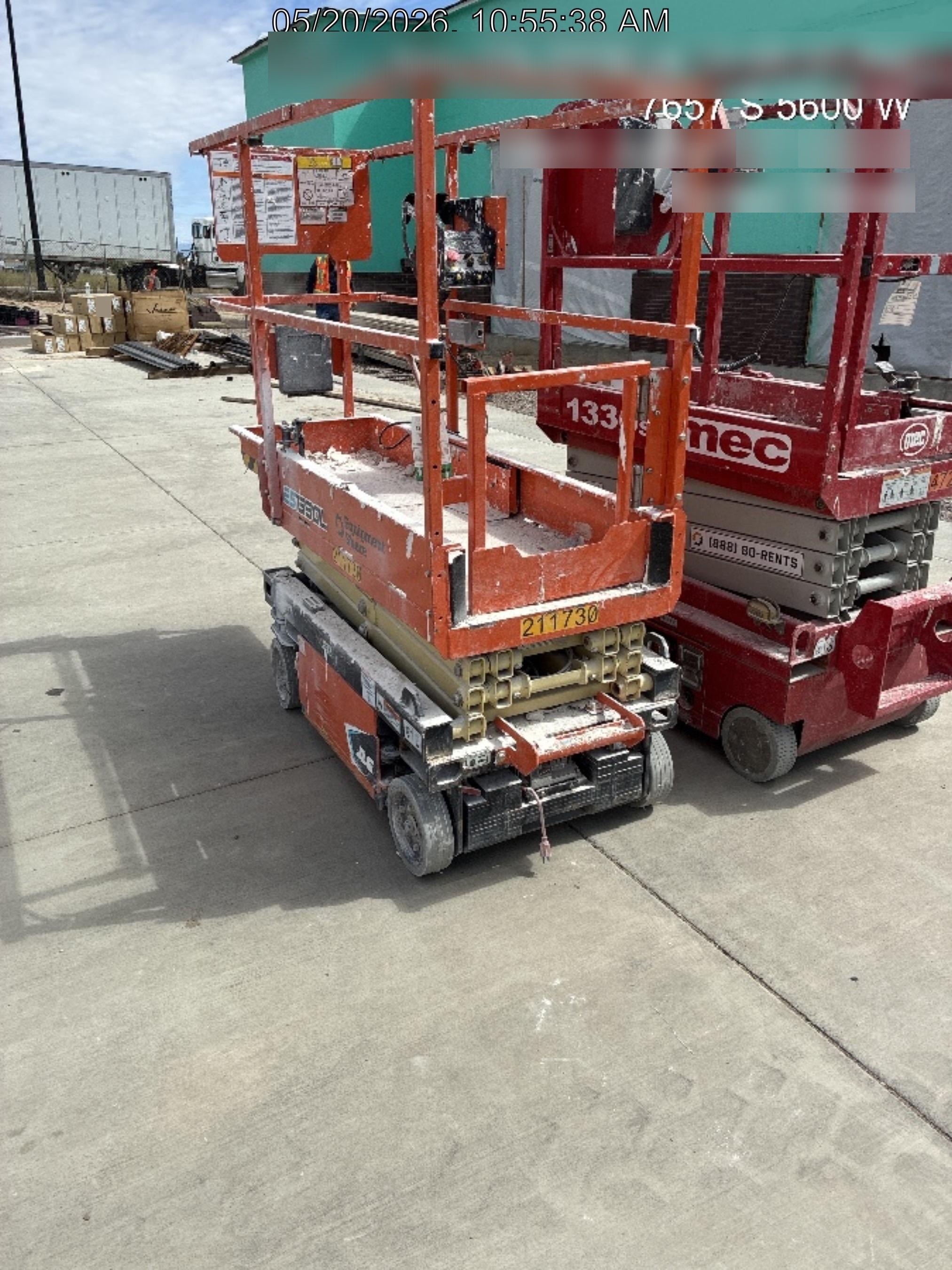 2022 JLG ES1330L