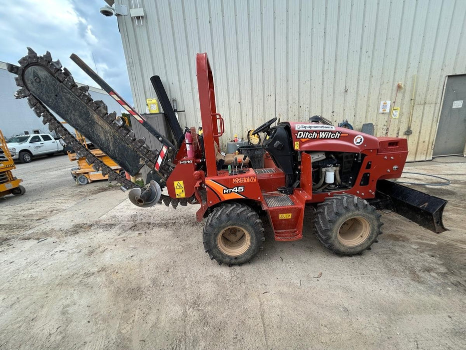 2022 DITCH WITCH RT45A