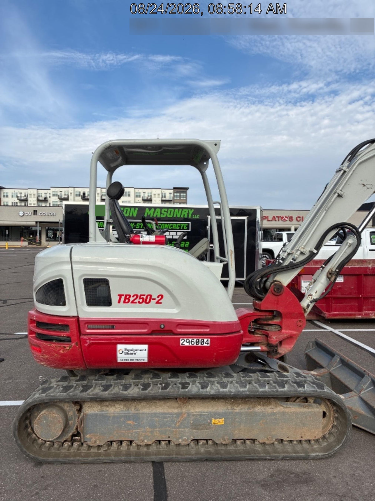 2023 TAKEUCHI TB250-2R