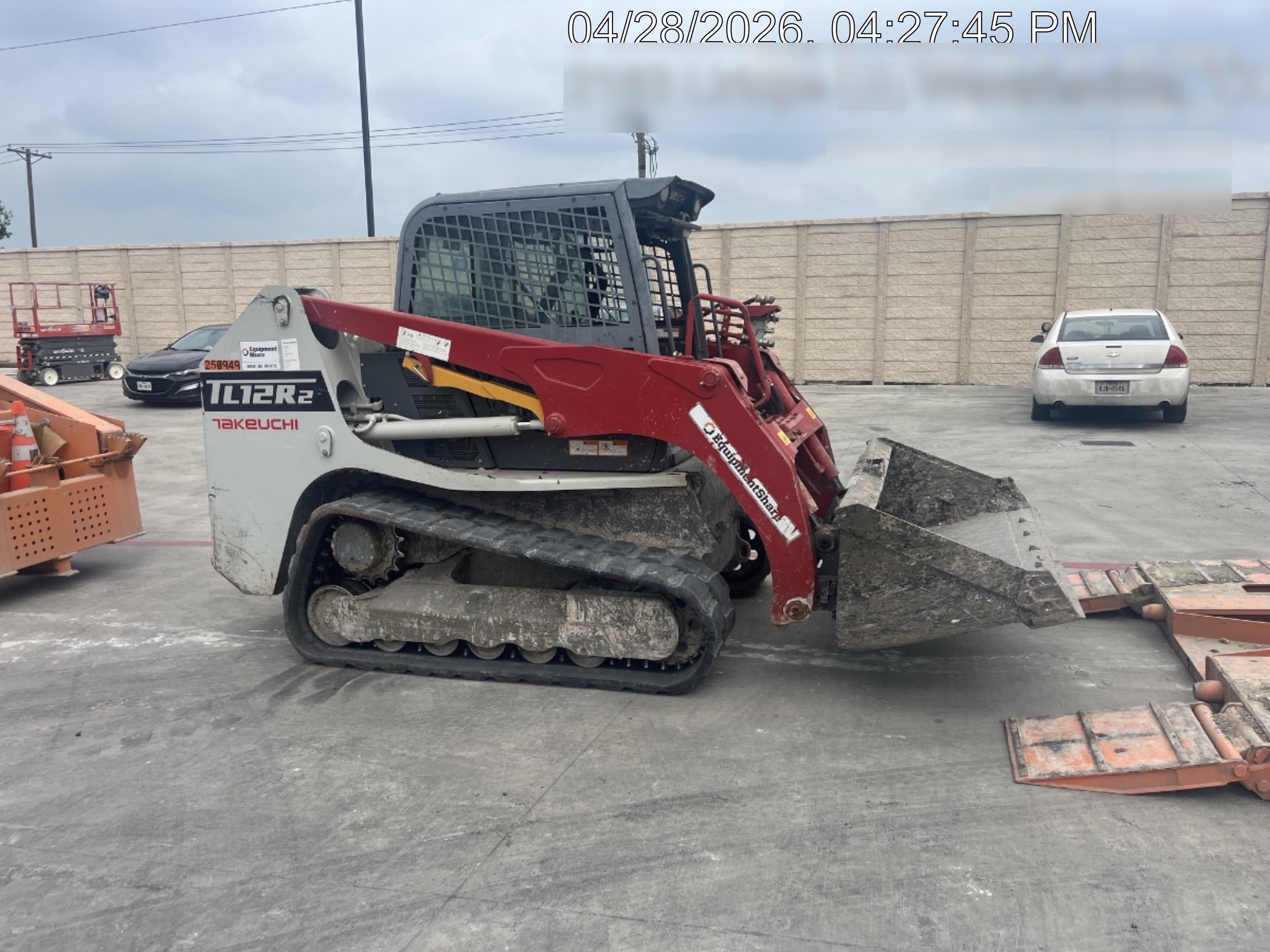 2022 TAKEUCHI TL12R2-CR