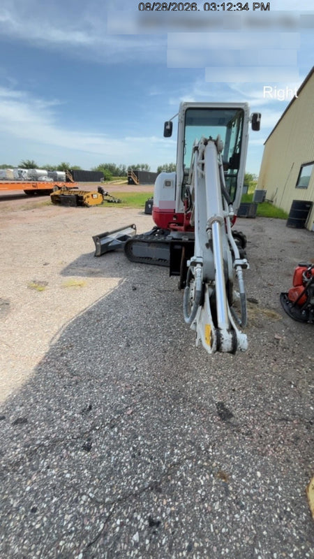2022 TAKEUCHI TB235-2CR