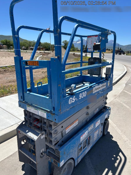 2019 Genie GS-1930 Half Height Swing Gate, 800W Inverter